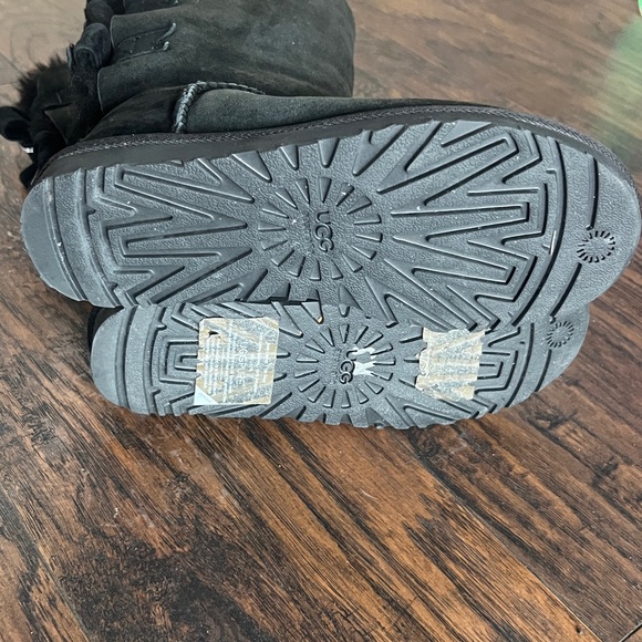 UGG Classic Amelie Swarovski Crystal bow tie tall boot black size 7 - Picture 6 of 7